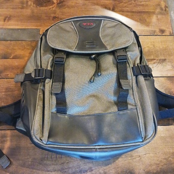 TUMI Men's Alpha Brief Backpack, Jel back Green One Size